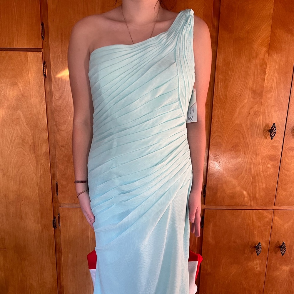 Elegant Light Blue One-Shoulder Dress